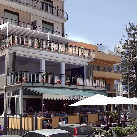 Casa D'a..mare Giardini-Naxos