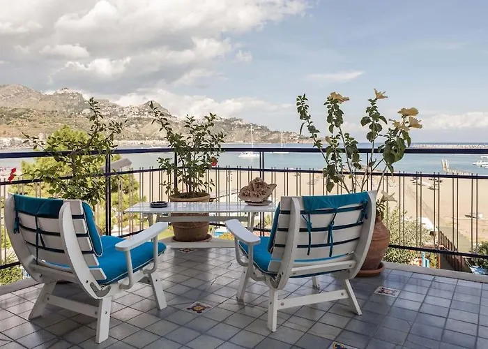 Casa D'a..mare Giardini-Naxos